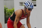 Barbara Riveros Diaz continues great start to 2011 with win in Ishigaki