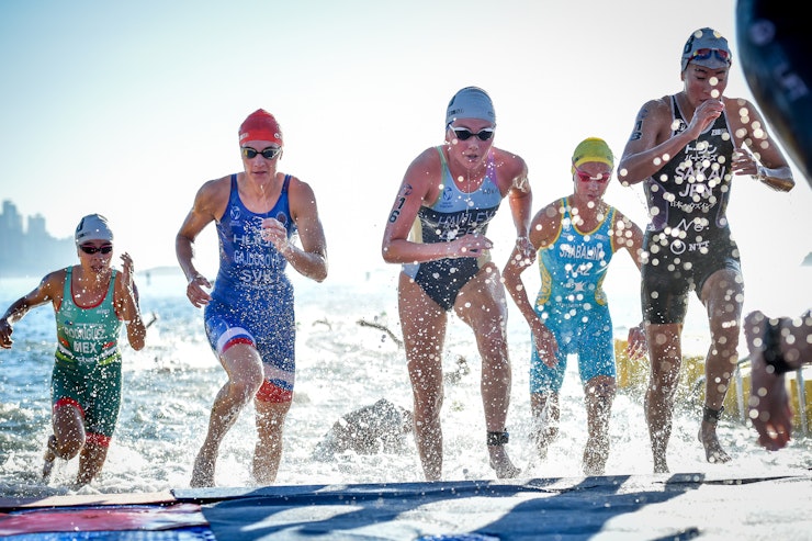 El Equipo del World Triathlon comienza su camino hacia París 2024