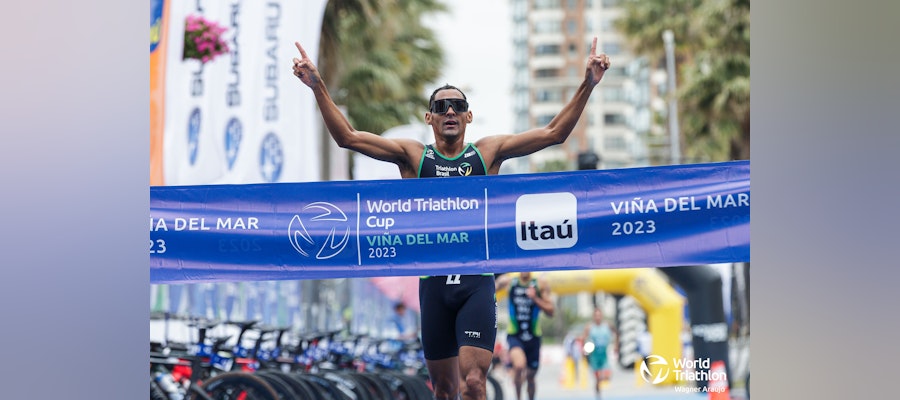 Manoel Messias leads a one-two for Brazil at the Vina del mar World Cup