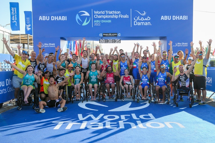 El Para Triatlón con sus Relevos Mixtos hace historia en Abu Dhabi 