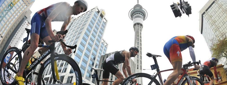 2012 ITU World Triathlon Series wrap up with highlights from Auckland