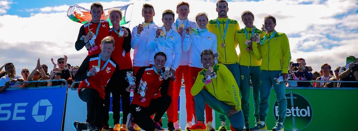 Team England light up Commonwealth Games with Mixed Relay gold