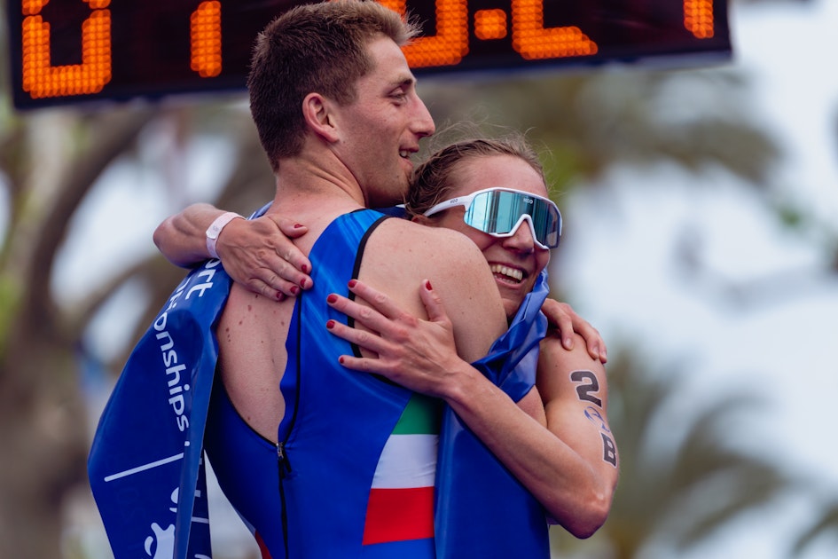 El equipo de Italia gana el título del Campeonato del Mundo de Relevos Mixtos de Duatlón en Ibiza • Mundial de Triatlón
