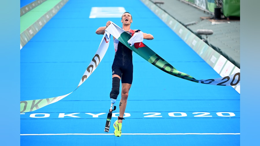 Alexis Hanquinquant claims the first gold of Para Triathlon at the Tokyo 2020 Paralympics