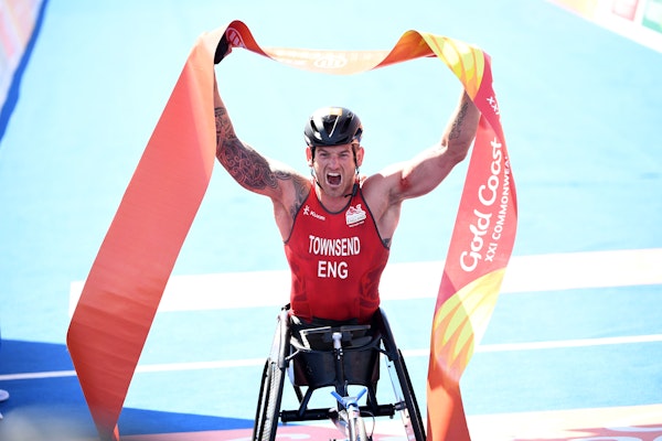 Townsend and Jones claim the first ever Commonwealth Paratriathlon titles