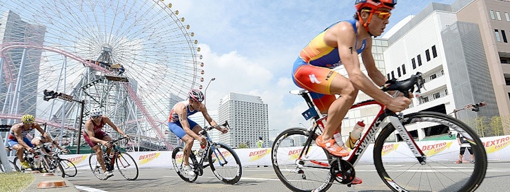 Silva looks for third title in Yokohama, while women's race remains open
