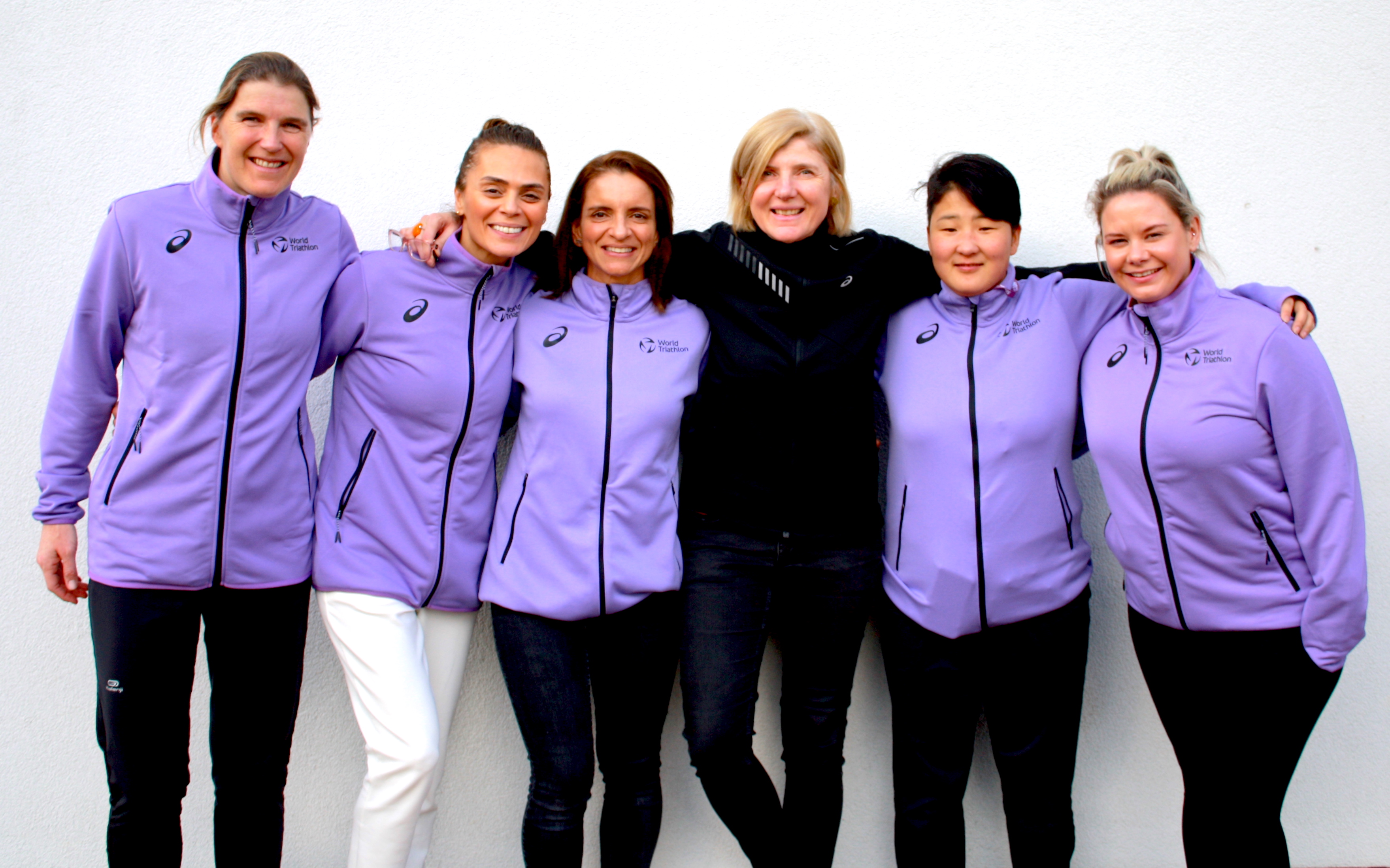 Les entraîneurs discutent de leurs expériences dans le sport lors du cours WISH avant l&rsquo;IWD • World Triathlon