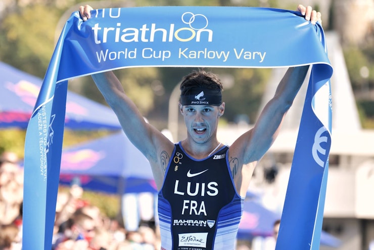 Outstanding Luis powers to Karlovy Vary World Cup gold
