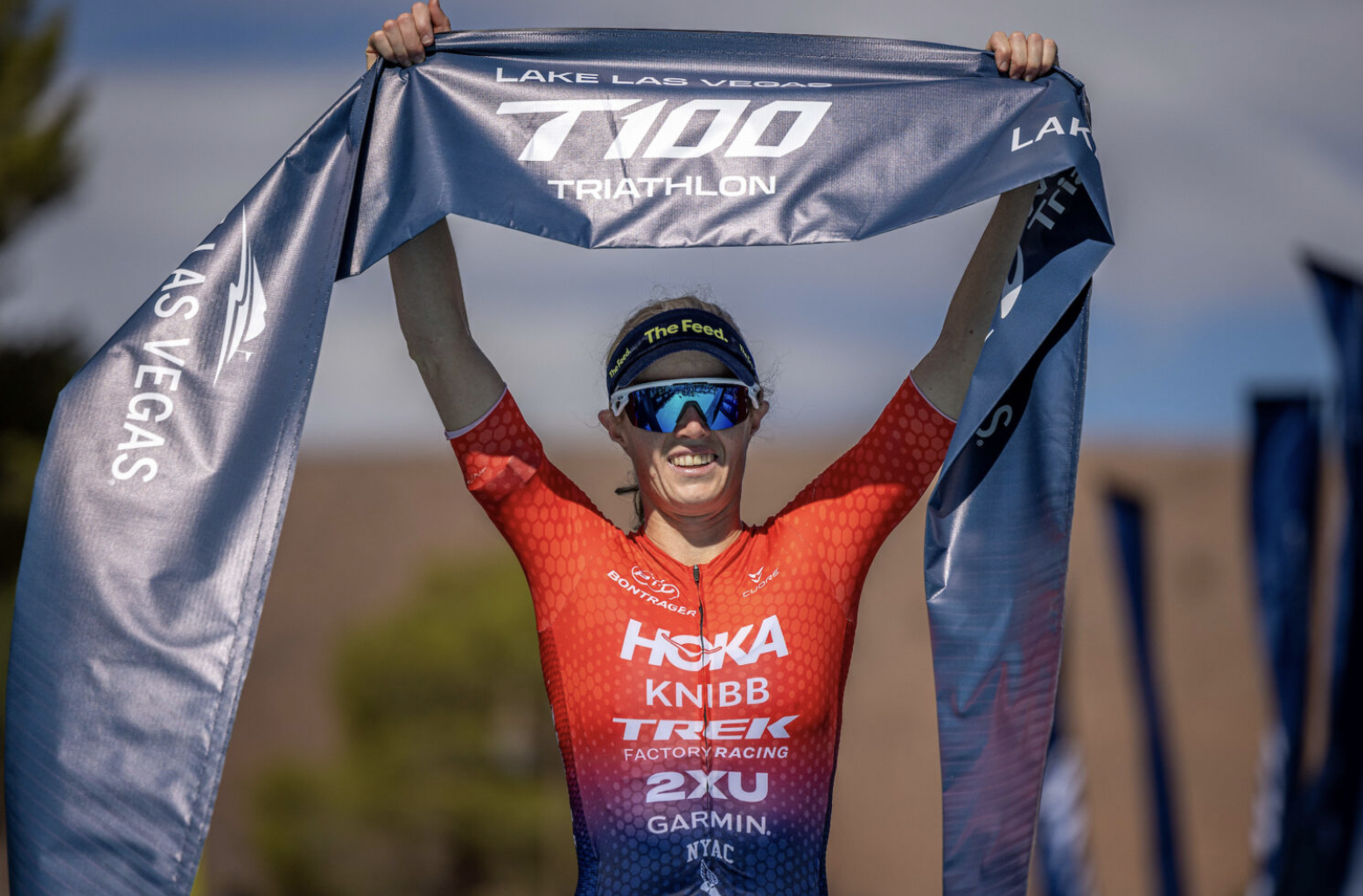Taylor Knibb delivers superb swim, bike & run in Lake Las Vegas • World