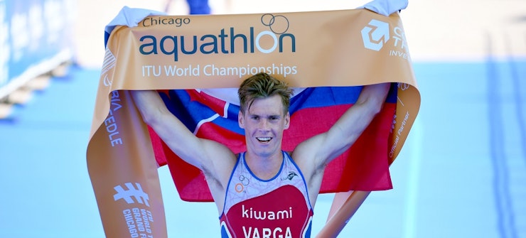 Varga gana un cuarto título en el Campeonato Mundial de Acuatlón
