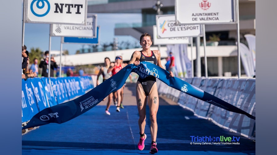 First World Cup win for Beth Potter in Valencia