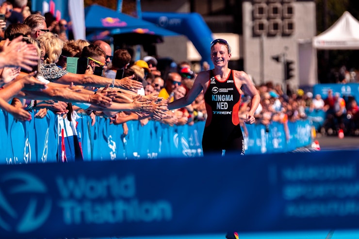 Maya Kingma dominates Karlovy Vary World Cup with all-conquering display