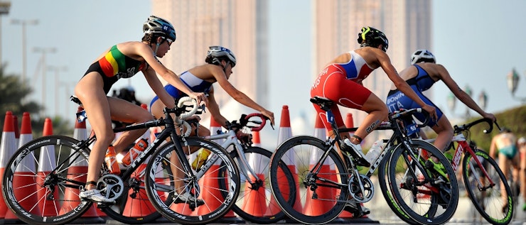 Women bring the heat to start the 2017 WTS in Abu Dhabi