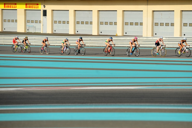 Nueve de las mejores triatletas del mundo están en Abu Dhabi