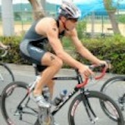 Simon Thompson riding for Diabetes cure