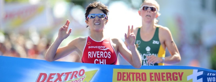 Riveros Diaz claims ITU Elite Sprint Triathlon World Championships in thrilling finish
