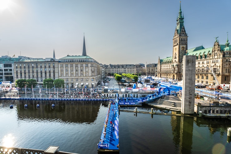 Four-day WTCS Hamburg brings first Super-Sprint world titles and 2500 Age Group athletes to Germany